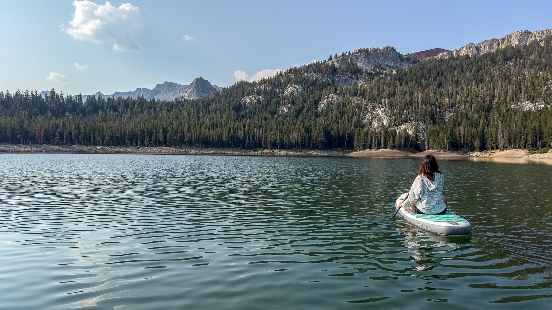 Paddleboarding Horseshoe Lake